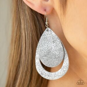 Elegant Silver Teardrop Earrings